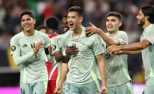 César Montes brilla, México vence a Surinam y avanza a cuartos de final en Copa Oro 2025 César Montes brilla, México vence a Surinam y avanza a cuartos de final en Copa Oro 2025