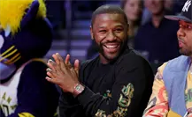 Floyd Mayweather Jr. gana una fortuna gracias a la derrota del Canelo Álvarez