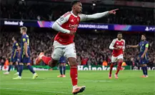 Arsenal arrasa con el Atlético de Madrid y les propina un 4 - 0 en Londres Arsenal arrasa con el Atlético de Madrid y les propina un 4 - 0 en Londres
