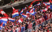 Barra de Chivas responde tras muerte de un fan en la serenata rumbo al Clásico Tapatío Barra de Chivas responde tras muerte de un fan en la serenata rumbo al Clásico Tapatío