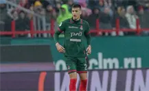 César Montes salva al Lokomotiv y lo mantiene como superlider de Rusia