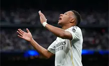 Real Madrid es afectado por el arbitraje en El Clásico contra Barcelona Real Madrid es afectado por el arbitraje en El Clásico contra Barcelona