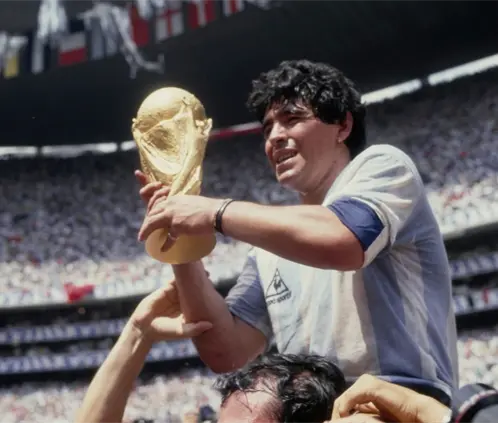 Carta Astral de Diego Maradona: ¿Cómo era fuera del fútbol? (Photo by Bongarts/Getty Images) Carta Astral de Diego Maradona: ¿Cómo era fuera del fútbol? (Photo by Bongarts/Getty Images)