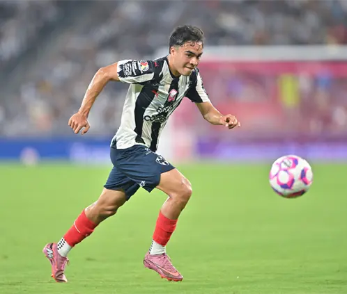 Iker Fimbres no podrá jugar el Clásico Regio 141 por lesión. Getty Images Iker Fimbres no podrá jugar el Clásico Regio 141 por lesión. Getty Images