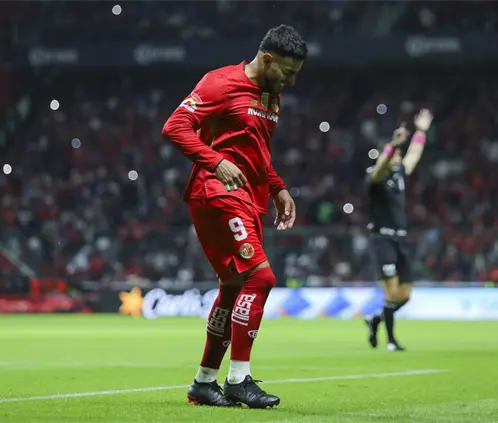 Alexis Vega se perderá el cierre del Apertura 2025. Getty Images