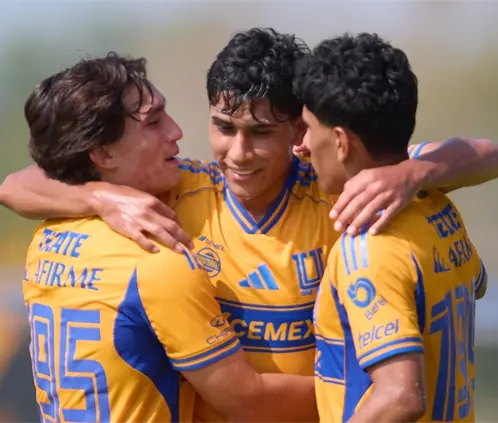 Isac Galván y su hermano Isaías le dieron el triunfo a la sub 21 de Tigres en el Clásico Regio contra Rayados. @TigresOficial Isac Galván y su hermano Isaías le dieron el triunfo a la sub 21 de Tigres en el Clásico Regio contra Rayados. @TigresOficial