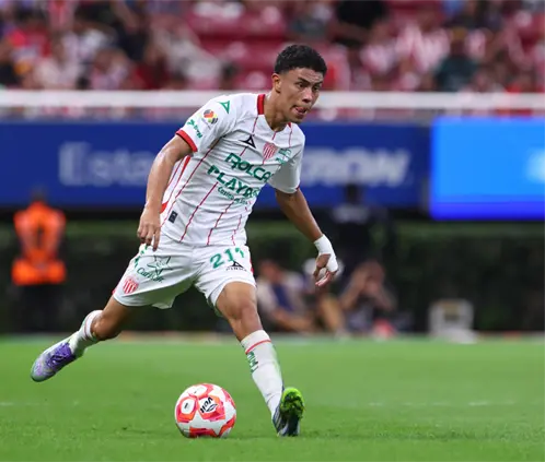 Johan Rojas dio a conocer de manera anticipada su salida del Necaxa, por lo cual deberá volver a Rayados para el Clausura 2026. Getty Images