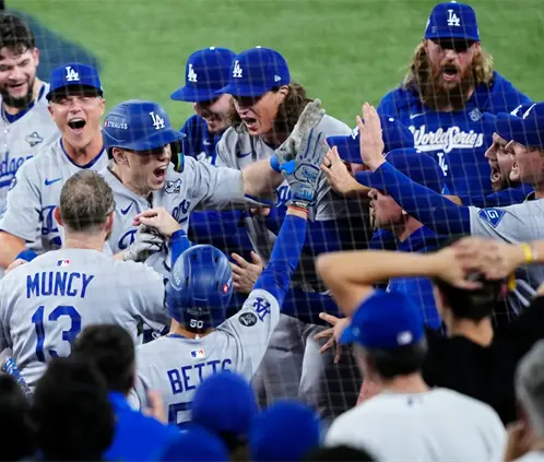 Los Dodgers de Los Ángeles vuelven a ser los mejores de las Grandes Ligas y consiguen su primer bicampeonato (Getty Images)