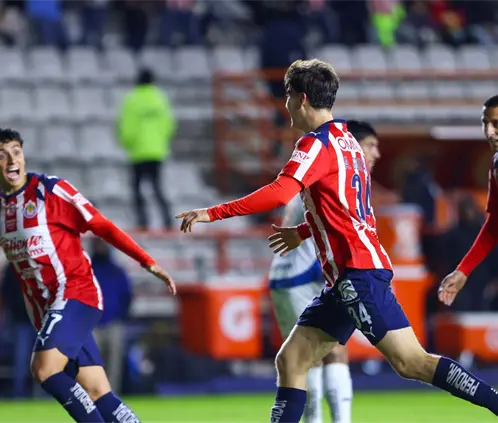 Hormiga González le da la victoria a Chivas y los acerca a la liguilla del Apertura 2025 (Getty Images- Agustín Cuevas)