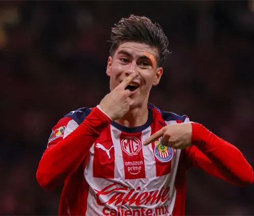 Armando González: La Hormiga de Chivas que va por el campeonato de goleo en el Apertura 2025 (Getty Images)