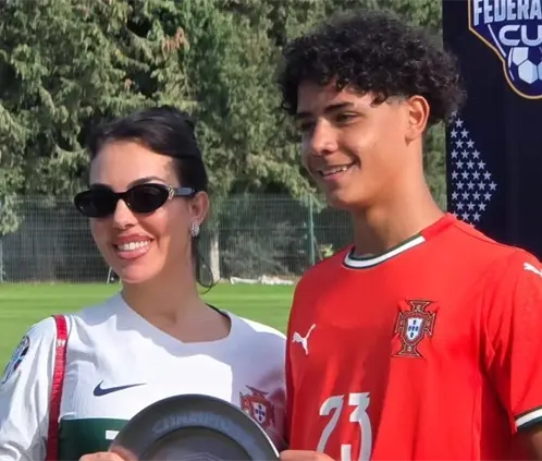 Cristiano Ronaldo Jr.campeón con Portugal Sub-16