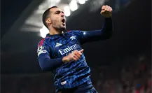 Arsenal logra la victoria, mantiene el invicto y sin recibir gol en la UEFA Champions League