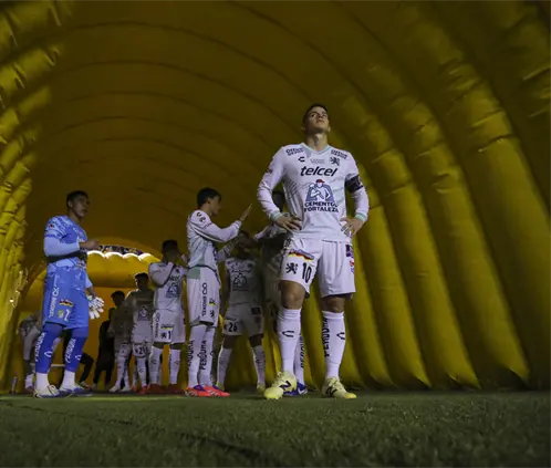 El León estaría interesado en firmar al brasileño Luciano da Rocha como reemplazo de James Rodríguez. Getty Images