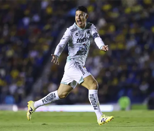 El América descartó la opción de firmar a James Rodríguez, el cual ya solo tiene a Tigres como opción para seguir en México. Getty Images