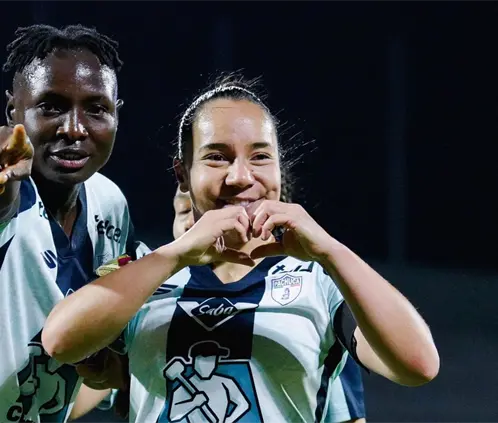 Pachuca Femenil vence a Cruz Azul en los cuartos de final de ida con Charlyn Corral anotando doblete (Pachuca Femenil) Pachuca Femenil vence a Cruz Azul en los cuartos de final de ida con Charlyn Corral anotando doblete (Pachuca Femenil)