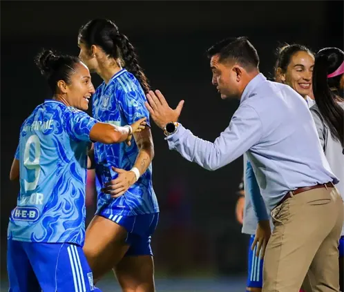 Tigres Femenil podría quedarse sin televisora para la Liguilla del Apertura 2025. @TigresFemenil Tigres Femenil podría quedarse sin televisora para la Liguilla del Apertura 2025. @TigresFemenil