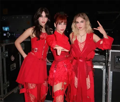 La banda regia The Warning tocará en el mediotiempo del Arizona vs. Jacksonville de la semana 12 de la NFL. @TheWarningBand2