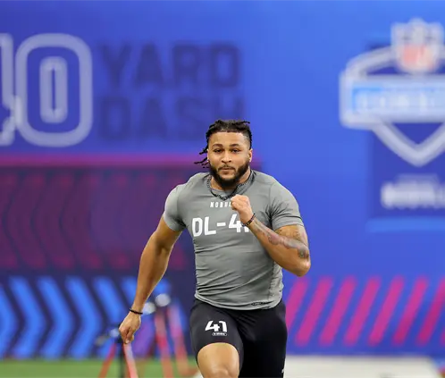 Marshawn Kneeland fue elegido en la segunda ronda por los Cowboys en 2024 Marshawn Kneeland fue elegido en la segunda ronda por los Cowboys en 2024