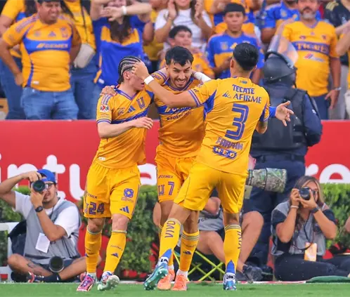 Tigres vence a San Luis y se queda entre los primeros lugares  (Ricardo Rodríguez)