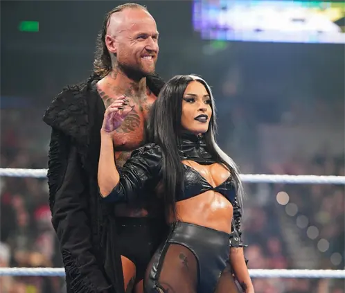 La WWE reveló por error la falla de vestuario de Zelina Vega en SmackDown. @WWE