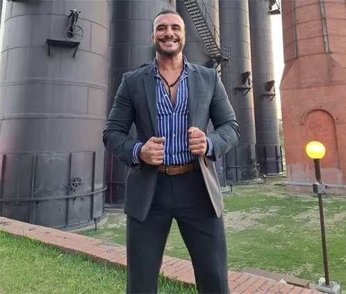 Alberto El Patrón tendría que dejar La Granja VIP por un evento junto a Lucha Libre AAA. @PrideOfMexico Alberto El Patrón tendría que dejar La Granja VIP por un evento junto a Lucha Libre AAA. @PrideOfMexico