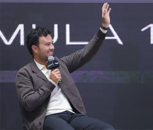 Checo Pérez tuvo su primera prueba con Cadillac al volante de un Ferrari. Getty Images Checo Pérez tuvo su primera prueba con Cadillac al volante de un Ferrari. Getty Images