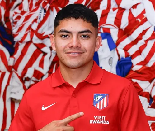 Ronaldo Nájera firmó con la filial del Atlético de Madrid un año después de haber dejado a Tigres. @AtletiAcademia Ronaldo Nájera firmó con la filial del Atlético de Madrid un año después de haber dejado a Tigres. @AtletiAcademia