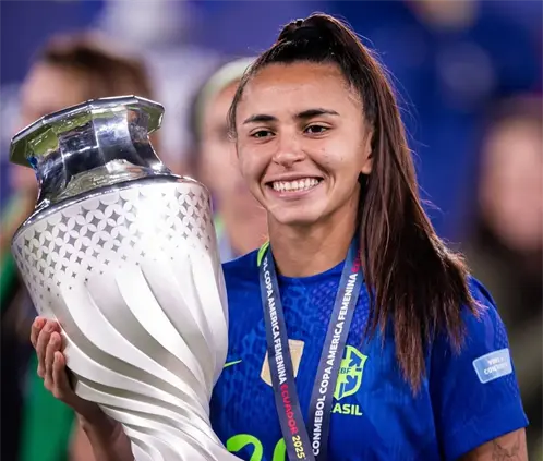 Mariza Nascimento, seleccionada brasileña, tendría todo acordado para reforzar a Tigres Femenil para el Clausura 2026. @_marizanascimento
