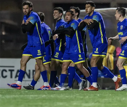 Los jugadores del Rangers FC de Marco Fabián de la Mora suman tres meses sin salario. @rangersfcad