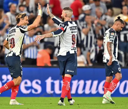 El nuevo jersey de Rayados saldría a tiempo para la temporada navideña. Getty Images