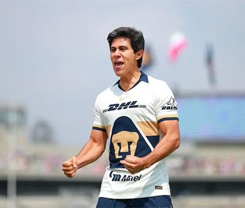 José Juan Macías se volvió la primera baja de Pumas rumbo al Clausura 2026. Getty Images
