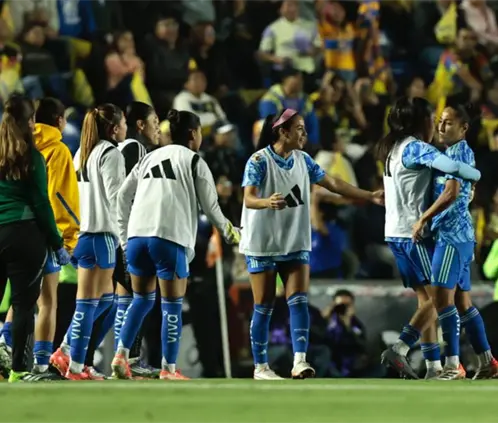 América y Tigres se enfrentaron en la final de ida de la Liga MX Femenil, para definir al campeón del Apertura 2025. América y Tigres se enfrentaron en la final de ida de la Liga MX Femenil, para definir al campeón del Apertura 2025.