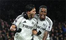 Fulham vence a Sunderland con gol agónico de Raúl Jiménez