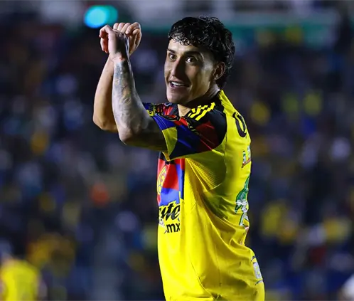 Alejandro Zendejas sobre América: Es de lo más grande de México Getty Images- Manuel Velasquez) Alejandro Zendejas sobre América: Es de lo más grande de México Getty Images- Manuel Velasquez)