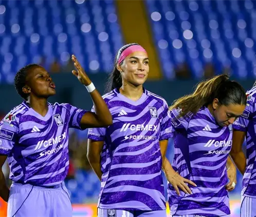 Sabrina Enciso de Tigres Femenil causó revuelo en redes sociales, por supuestas burlas a su ex equipo América. Nora Guerrero Sabrina Enciso de Tigres Femenil causó revuelo en redes sociales, por supuestas burlas a su ex equipo América. Nora Guerrero