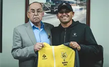 Humberto Suazo quiere robarle jugadores al Monterrey para su primera aventura como técnico Humberto Suazo quiere robarle jugadores al Monterrey para su primera aventura como técnico
