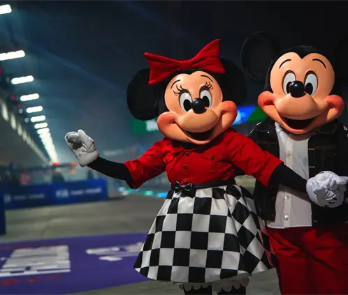 Los personajes de Walt Disney, como Mickey Mouse, celebraron la colaboración con la Fórmula 1 llamada “Acelerando la Magia” (Cortesía: The Walt Disney Company)