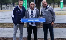 Chupete Suazo recibe homenaje de Rayados: una calle llevará su nombre