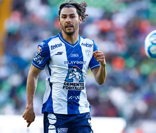 Alonso Aceves de Pachuca estaría cerca de ser el primer refuerzo de Rayados rumbo al Clausura 2026. Getty Images