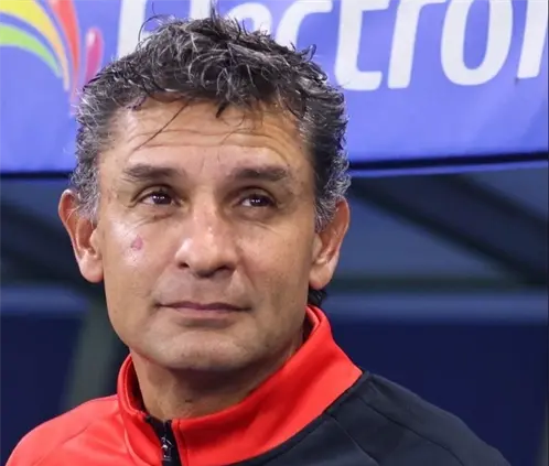 Roberto Medina sería el nuevo técnico de Pumas Femenil para el Clausura 2026, tras descartar la opción de Rayadas. @medina_mex