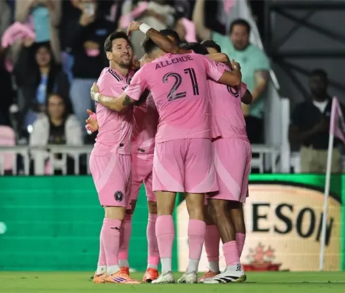 (Photo by Carmen Mandato/Getty Images) (Photo by Carmen Mandato/Getty Images)