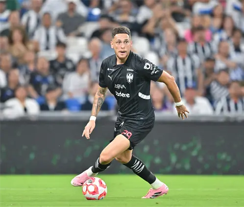 Lucas Ocampos puede volver a jugar para la S