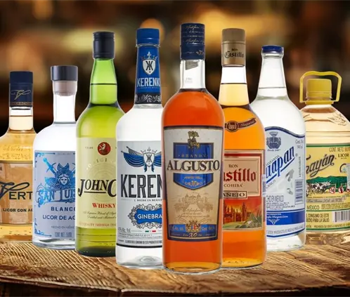 Profeco: 5 bebidas alcohólicas que no deberían denominarse Licor (Foto: Profeco y Canva) Profeco: 5 bebidas alcohólicas que no deberían denominarse Licor (Foto: Profeco y Canva)