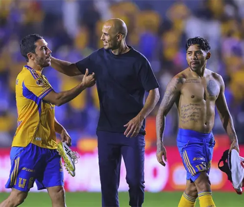 Pizarro vel armas para el regreso de Tigres a la final (Ricardo Rodríguez / POSTA Deportes) Pizarro vel armas para el regreso de Tigres a la final (Ricardo Rodríguez / POSTA Deportes)