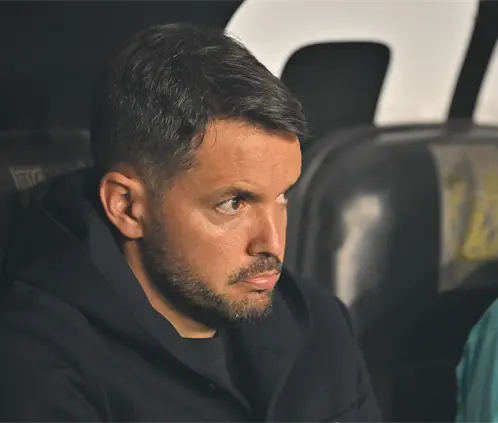 Nicolás Larcamón aceptó que algunos errores puntuales sentenciaron el desarrollo del partido para la Máquina.Crédito: (Azael Rodríguez/Getty Images) Nicolás Larcamón aceptó que algunos errores puntuales sentenciaron el desarrollo del partido para la Máquina.Crédito: (Azael Rodríguez/Getty Images)