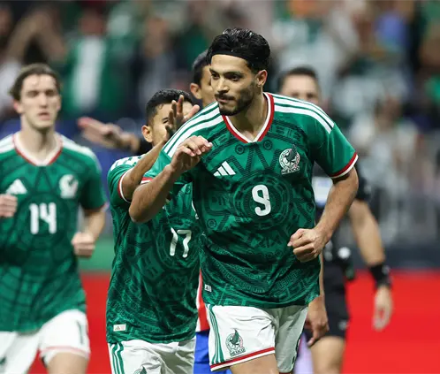 Miles de fans amenazaron con demandar a la empresa Fanki, por las fallas para obtener entradas para el México vs. Portugal. Getty Images