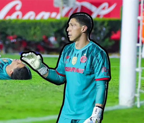 Hugo González y su error en el Estadio Universitario (Nora Guerrero) Hugo González y su error en el Estadio Universitario (Nora Guerrero)