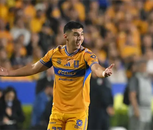 Jesús Angulo pide penal (Getty Images) Jesús Angulo pide penal (Getty Images)