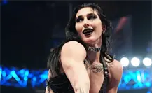 WWE corta SmackDown por un accidente de Rhea Ripley