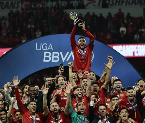 Alexis Vega marcó el penal definitivo paran que Toluca se coronara bicampeón (Ricardo Rodríguez / POSTA Deportes) Alexis Vega marcó el penal definitivo paran que Toluca se coronara bicampeón (Ricardo Rodríguez / POSTA Deportes)